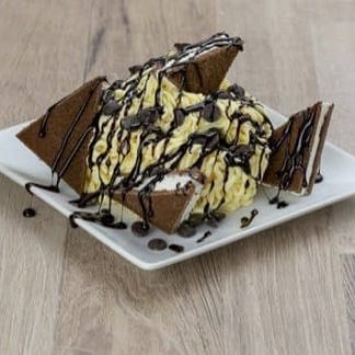 Mini-Spaghettieis Milchwaffel